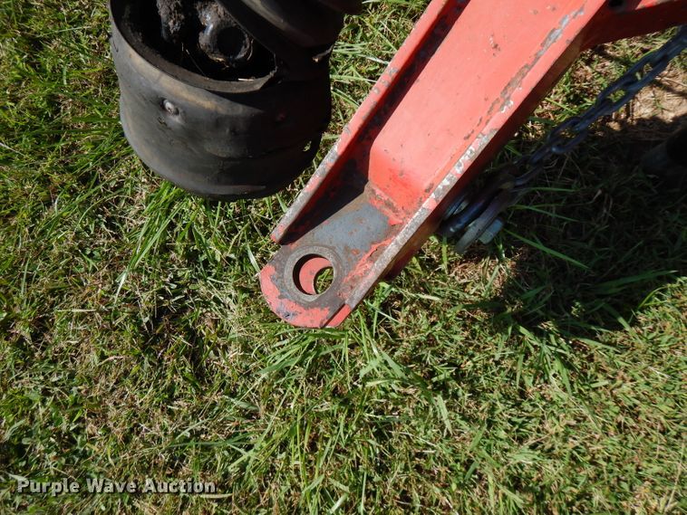 image for item FR9108 New Holland BR7070  round baler