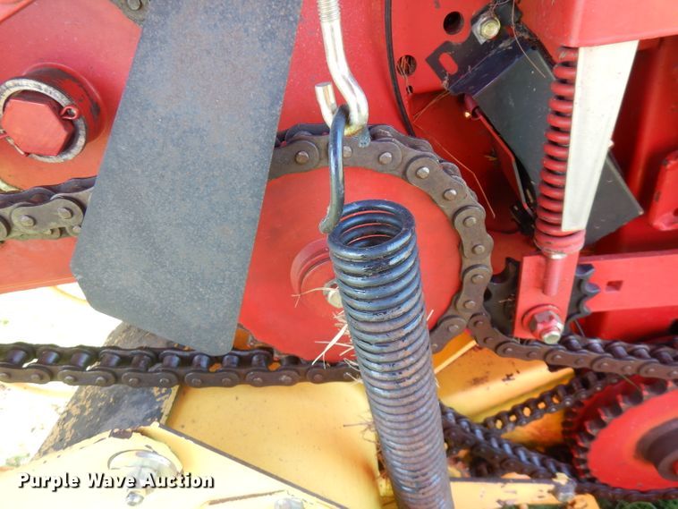 image for item FR9108 New Holland BR7070  round baler