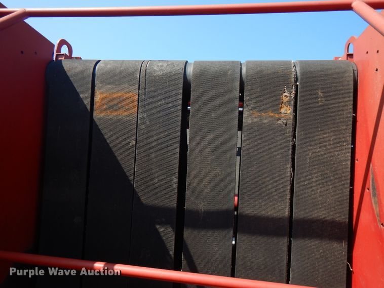 image for item FR9108 New Holland BR7070  round baler