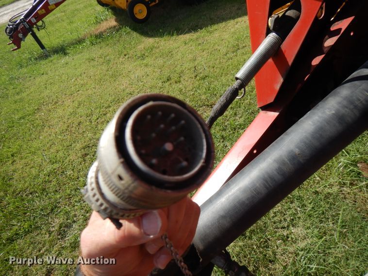 image for item FR9109 2012 New Holland BR7070  round baler