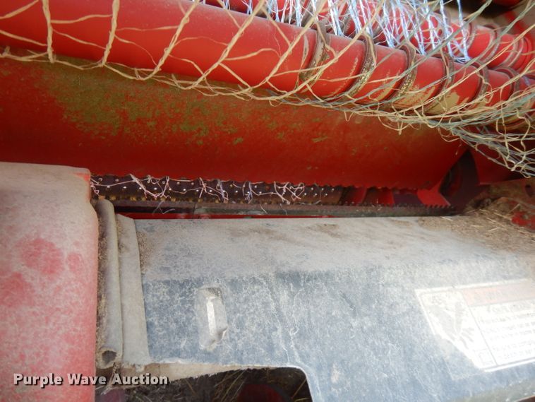 image for item FR9109 2012 New Holland BR7070  round baler