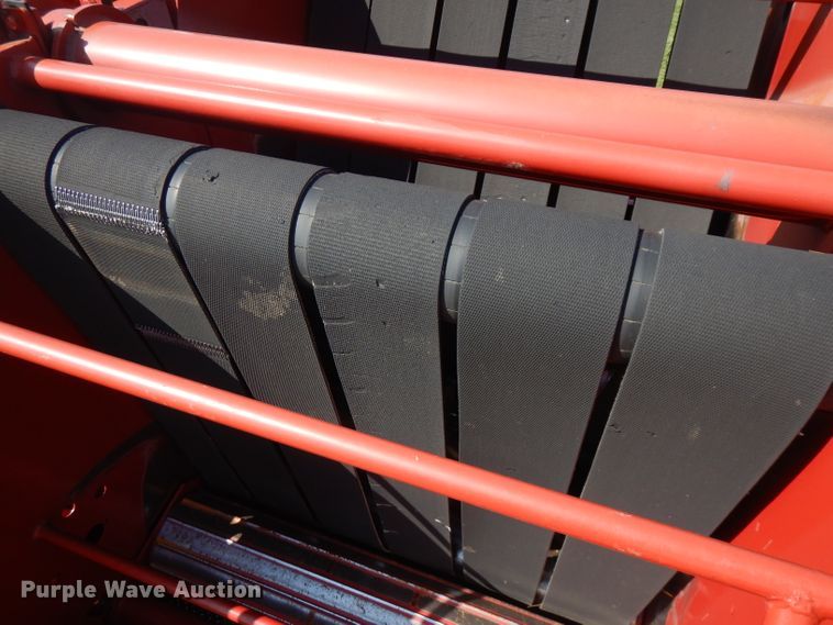 image for item FR9109 2012 New Holland BR7070  round baler