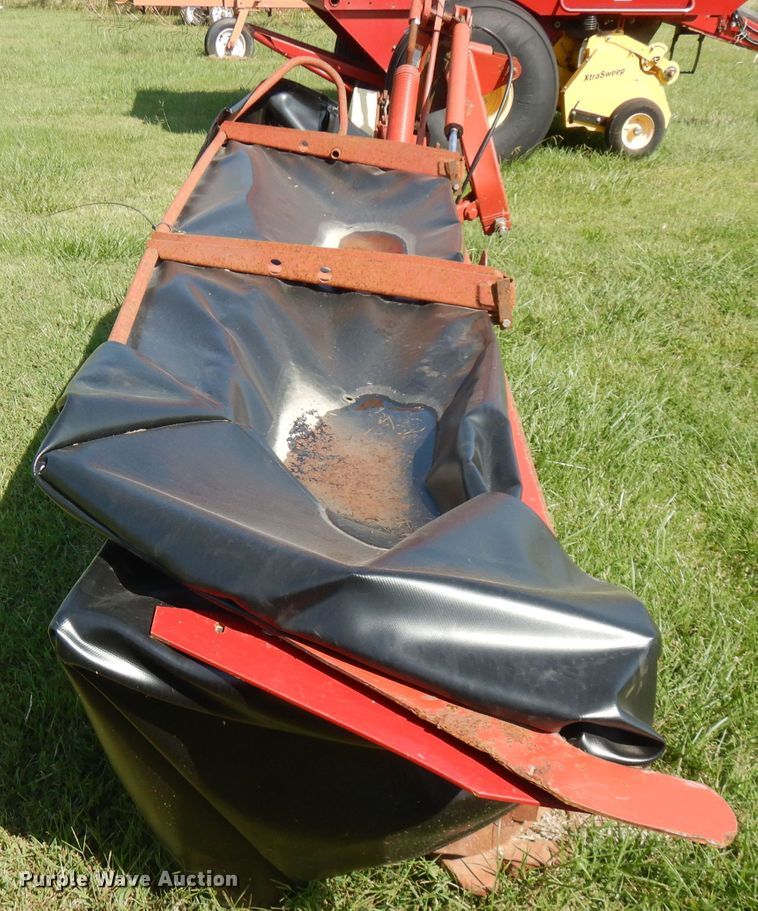 image for item FR9110 New Holland 617 disc mower