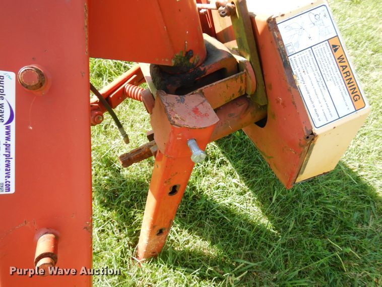 image for item FR9110 New Holland 617 disc mower