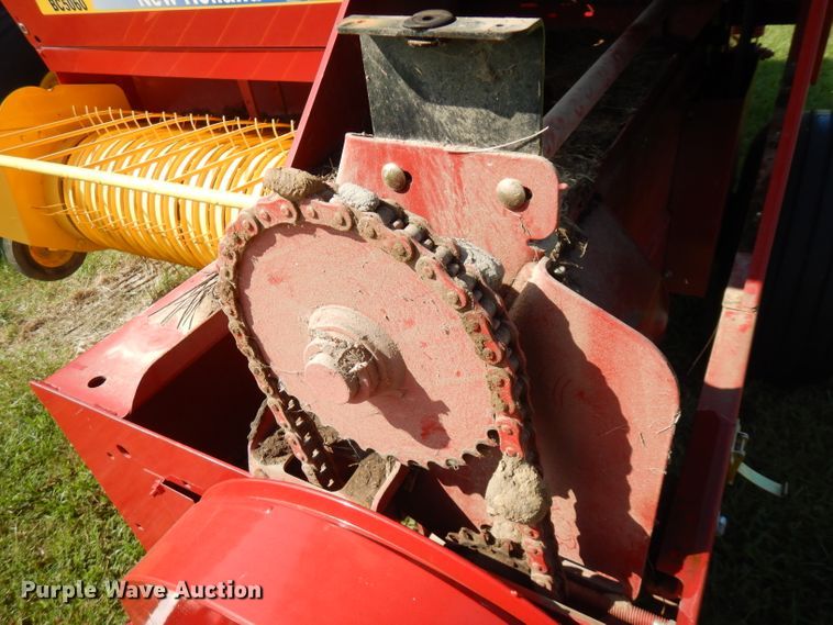 image for item FR9111 2015 New Holland BC5060  small square baler