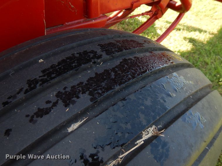 image for item FR9111 2015 New Holland BC5060  small square baler