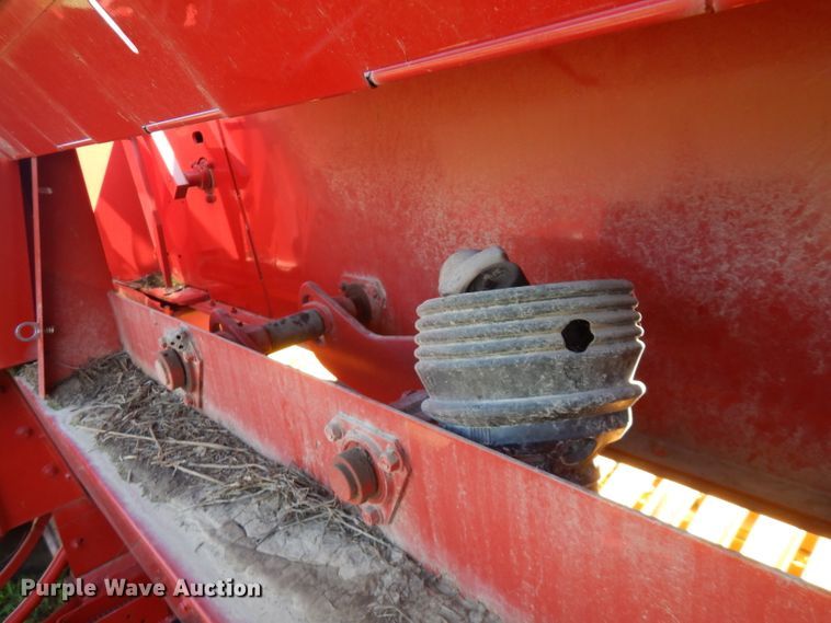 image for item FR9111 2015 New Holland BC5060  small square baler