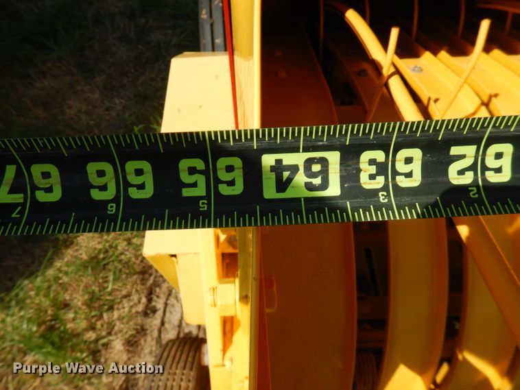 image for item FR9111 2015 New Holland BC5060  small square baler