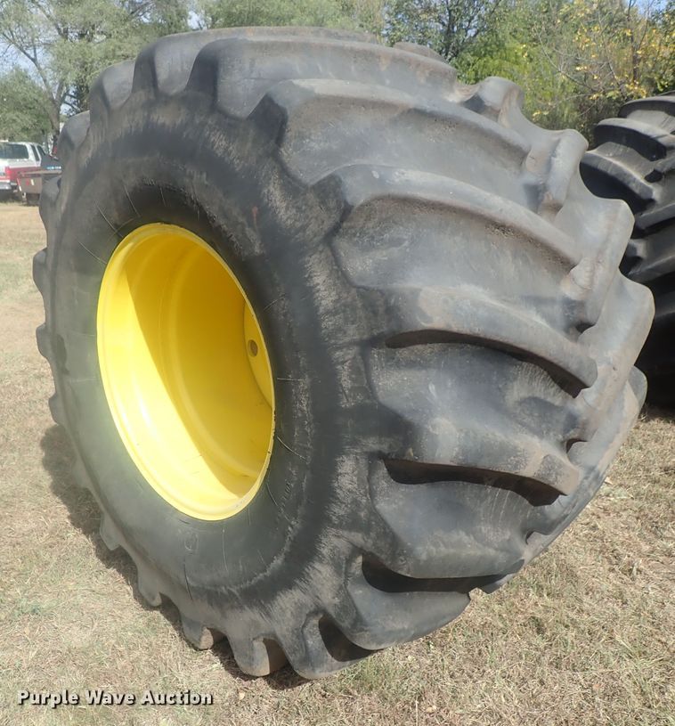 image for item GN9074 (2) 1250/42-32 tires and wheels