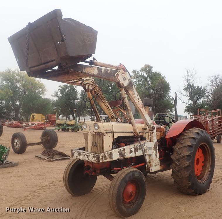 image for item GN9143 Case 900B  tractor