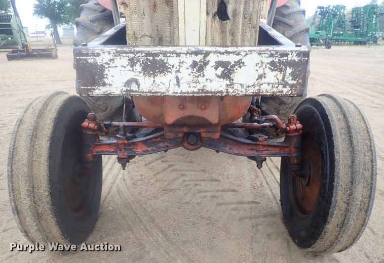 image for item GN9143 Case 900B  tractor