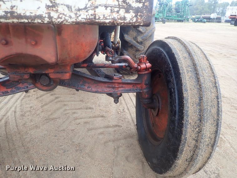 image for item GN9143 Case 900B  tractor