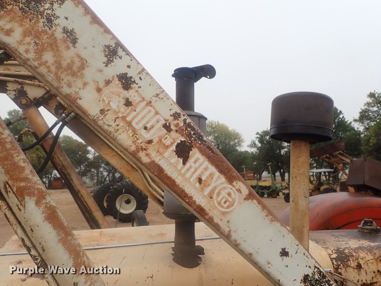 image for item GN9143 Case 900B  tractor