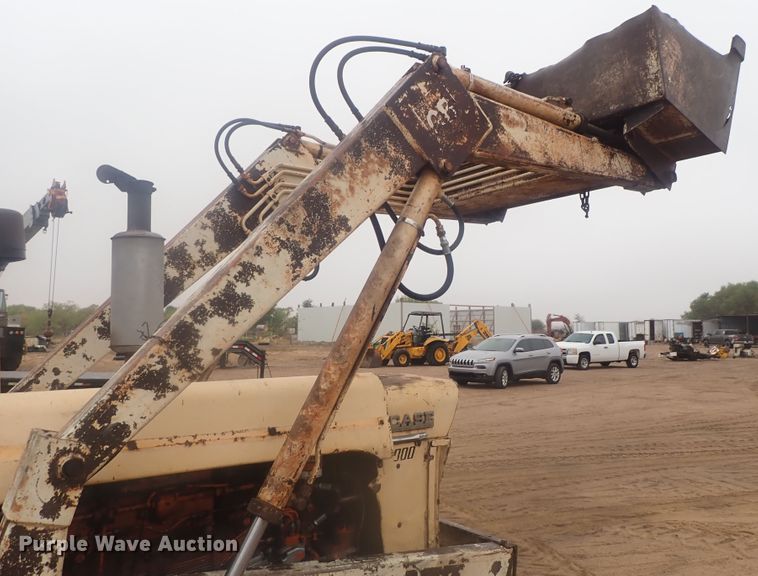 image for item GN9143 Case 900B  tractor