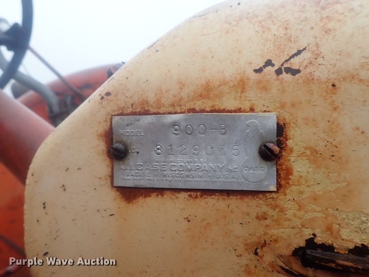 image for item GN9143 Case 900B  tractor