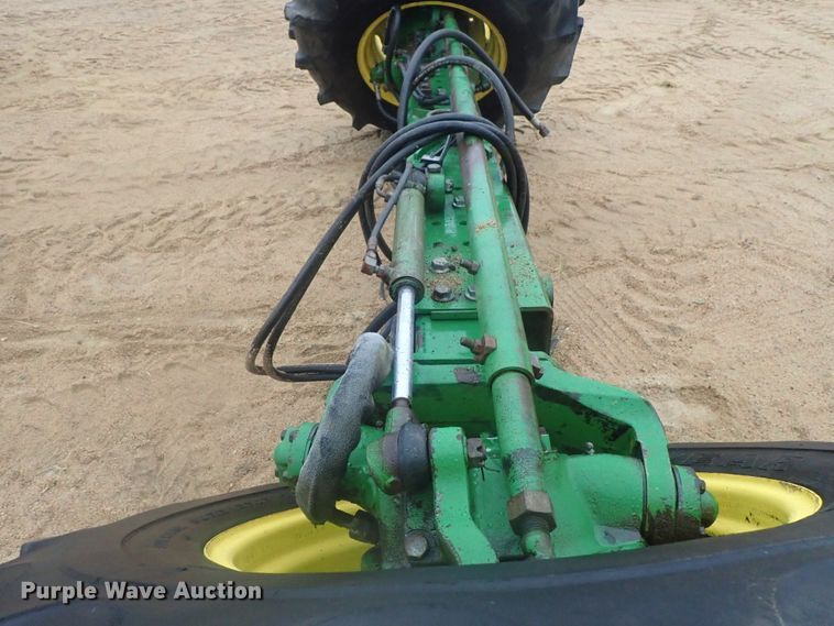 image for item GN9150 John Deere RWA rear combine axle