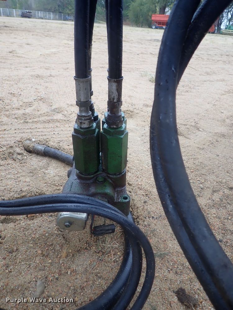 image for item GN9150 John Deere RWA rear combine axle