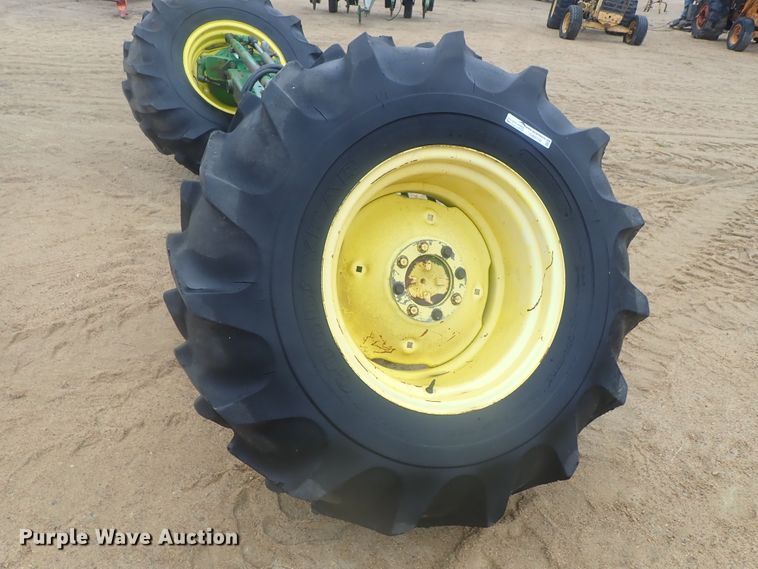 image for item GN9150 John Deere RWA rear combine axle