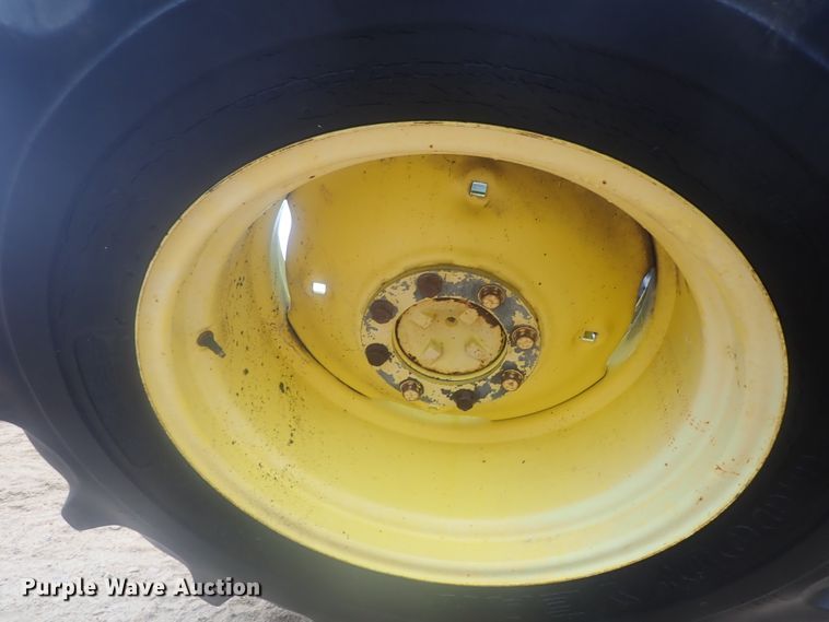 image for item GN9150 John Deere RWA rear combine axle