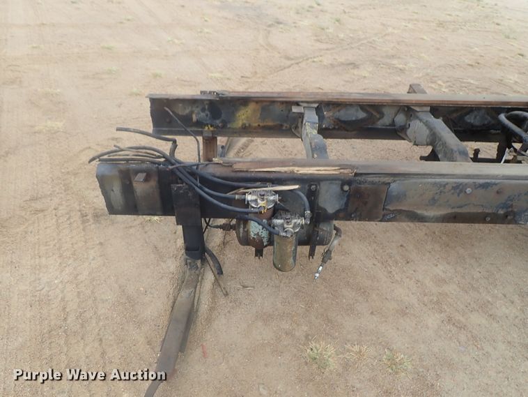 image for item GN9151 Steel grain bed on chassis