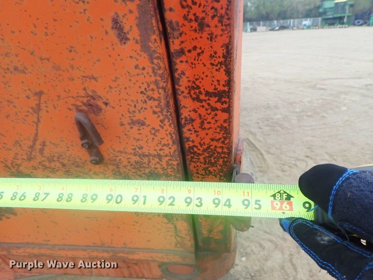 image for item GN9151 Steel grain bed on chassis