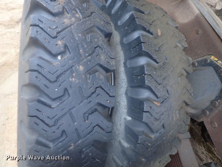 image for item GN9151 Steel grain bed on chassis