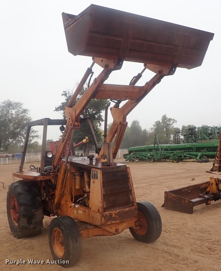 image for item GN9155 Case 480D  industrial tractor