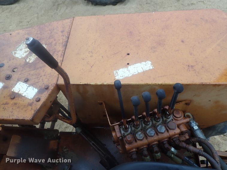 image for item GN9155 Case 480D  industrial tractor