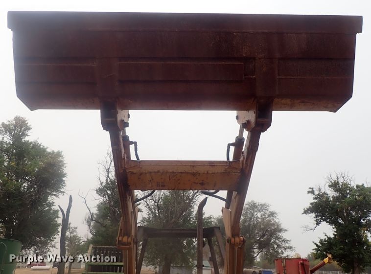 image for item GN9155 Case 480D  industrial tractor