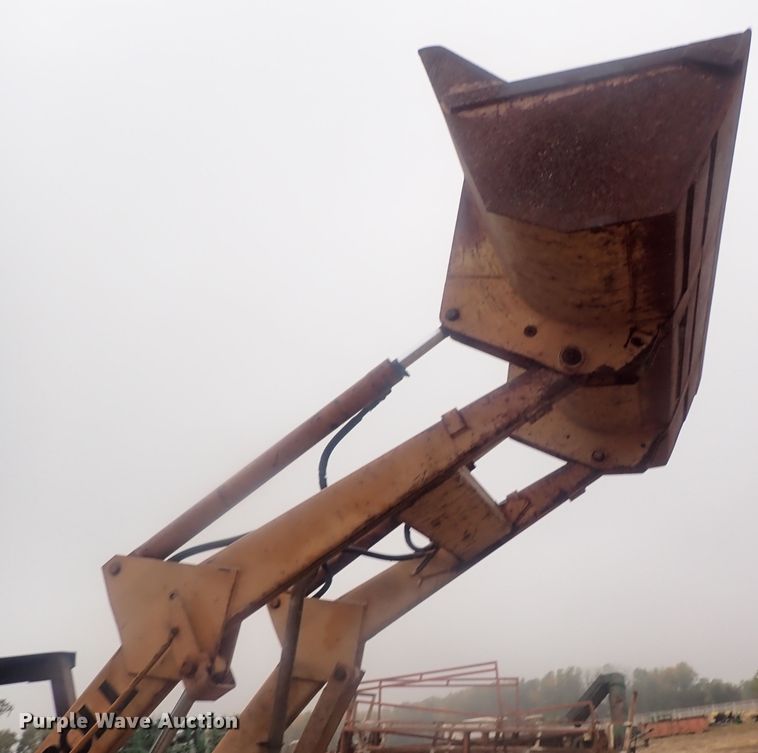 image for item GN9155 Case 480D  industrial tractor