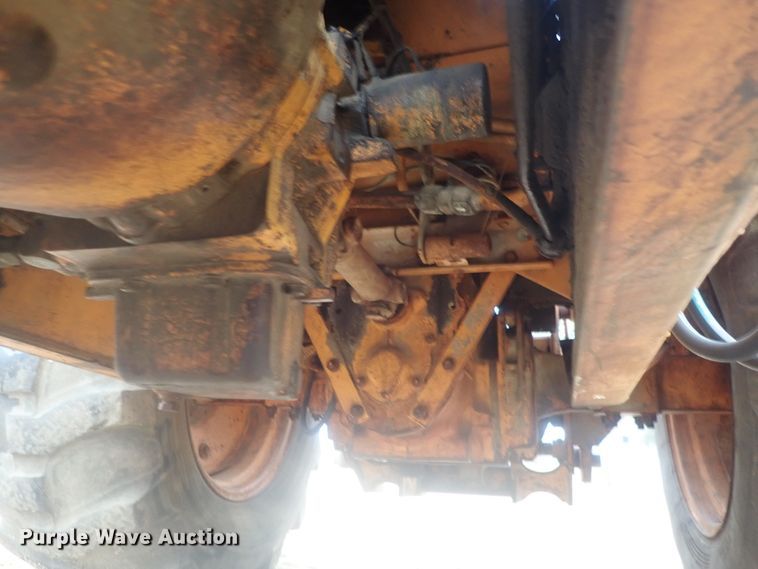 image for item GN9155 Case 480D  industrial tractor