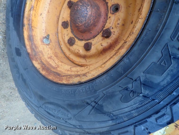 image for item GN9155 Case 480D  industrial tractor