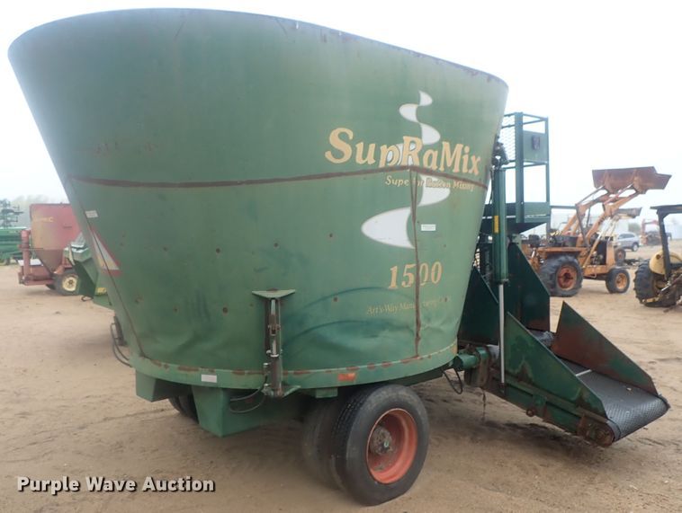 image for item GN9171 Art's Way SupRaMix 1500 Ration feed mixer