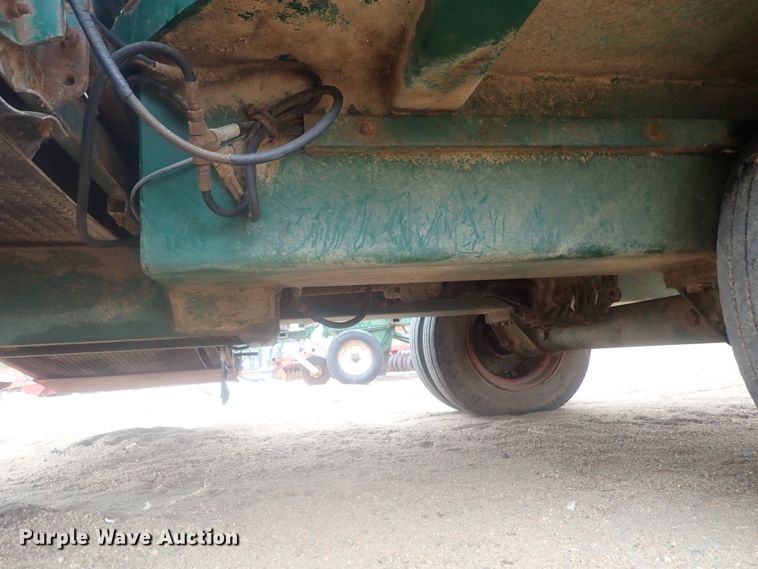 image for item GN9171 Art's Way SupRaMix 1500 Ration feed mixer