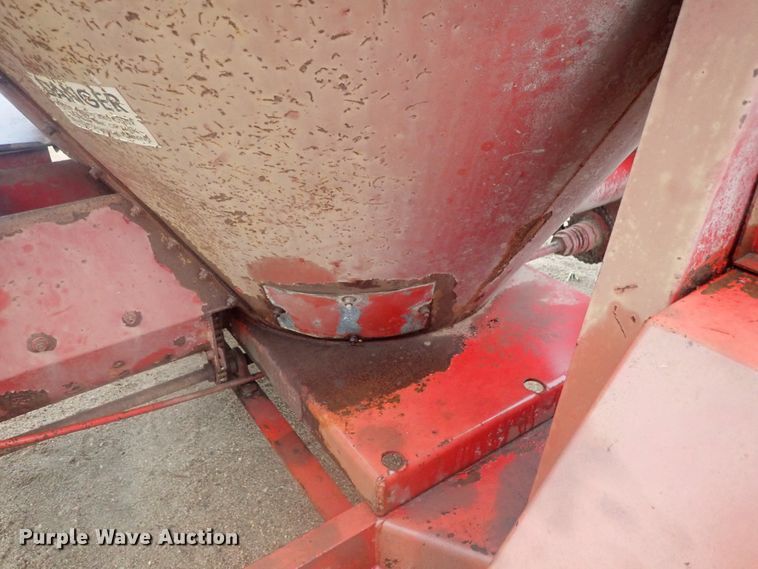 image for item GN9175 Papec 870 feed mixer/grinder