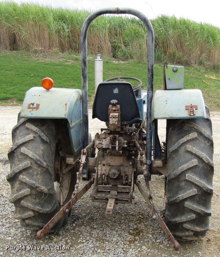 image for item GQ9177 Long 460  tractor