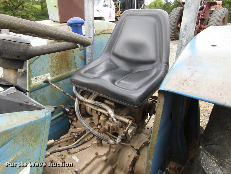 image for item GQ9177 Long 460  tractor