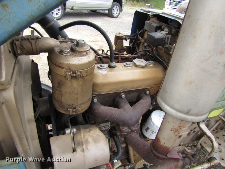 image for item GQ9177 Long 460  tractor