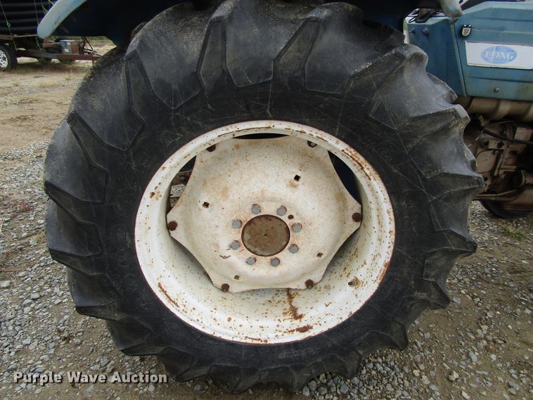 image for item GQ9177 Long 460  tractor