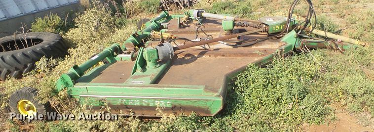 image for item GR9269 John Deere 1517 batwing rotary mower