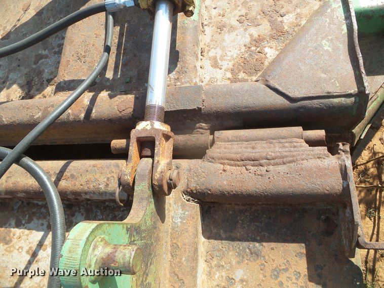 image for item GR9269 John Deere 1517 batwing rotary mower