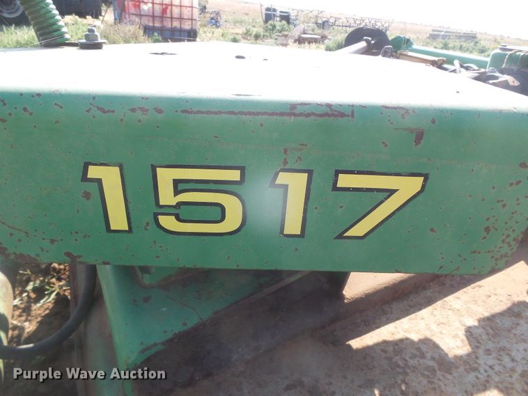 image for item GR9269 John Deere 1517 batwing rotary mower