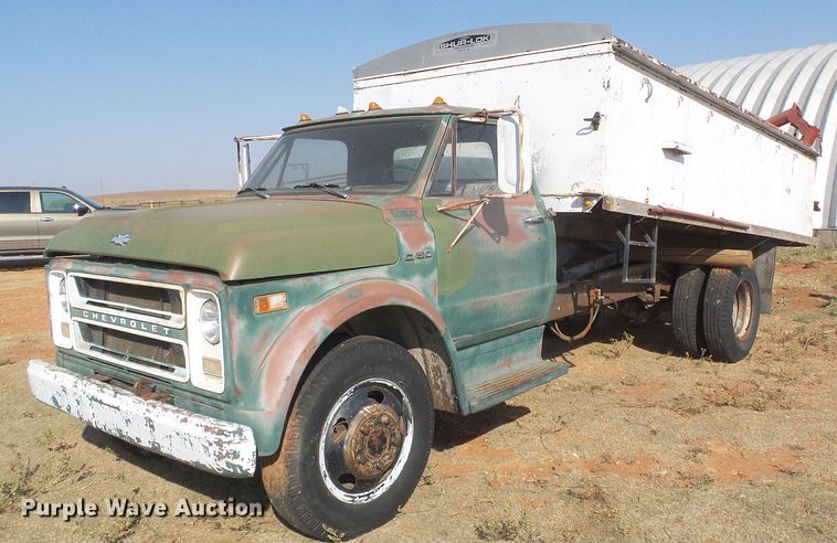 image for item GR9279 Chevrolet C50  grain truck