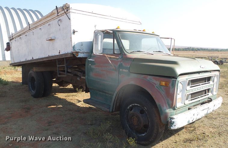 image for item GR9279 Chevrolet C50  grain truck