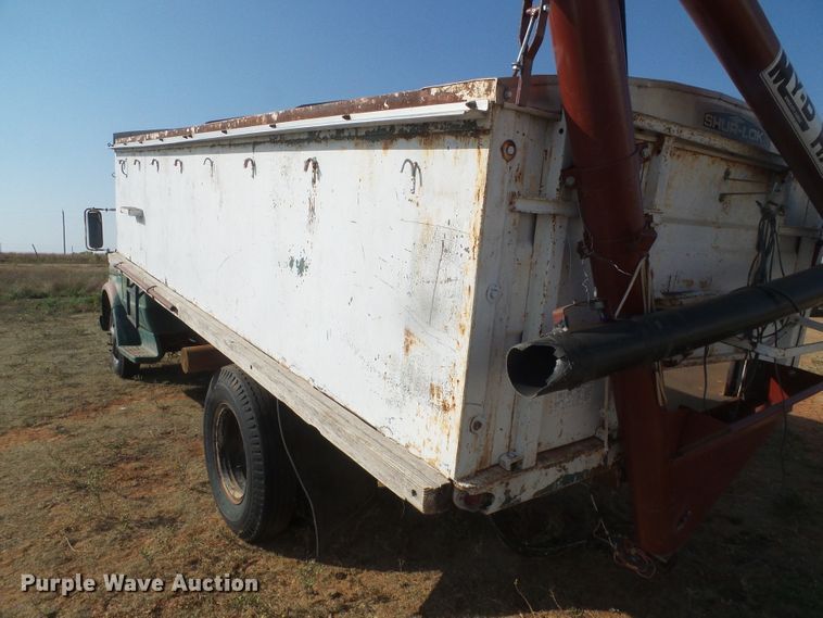 image for item GR9279 Chevrolet C50  grain truck