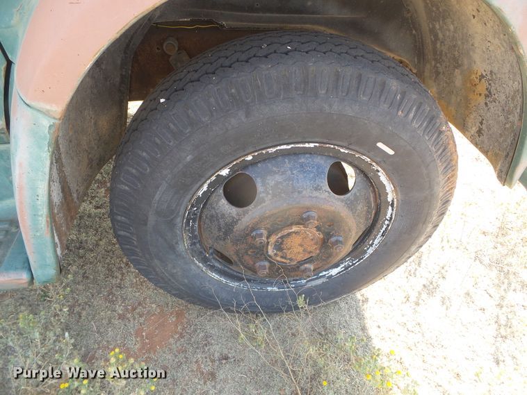 image for item GR9279 Chevrolet C50  grain truck