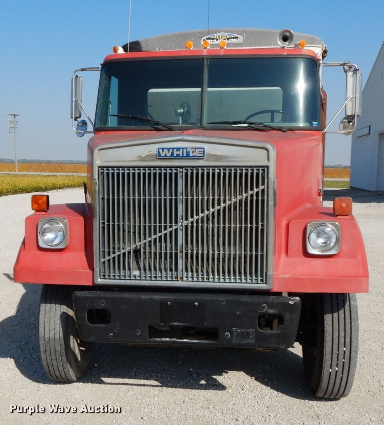 image for item HJ9735 1987 White WCM  fertilizer delivery truck