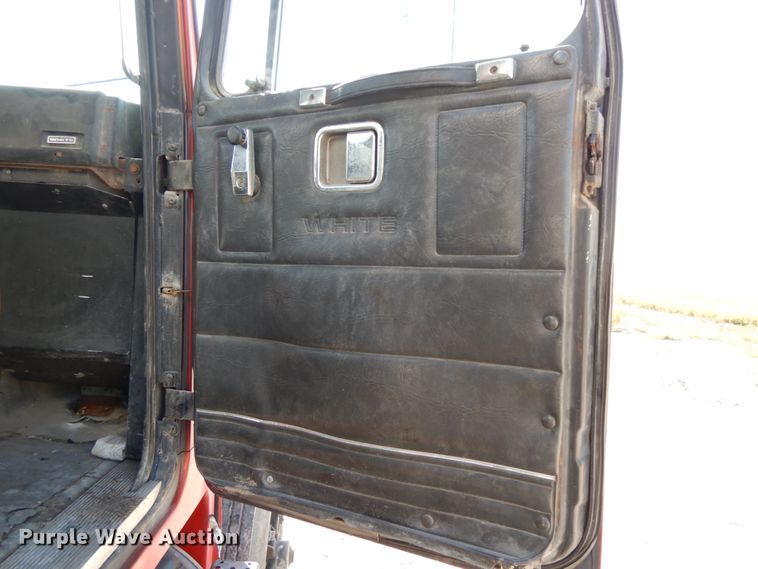 image for item HJ9735 1987 White WCM  fertilizer delivery truck