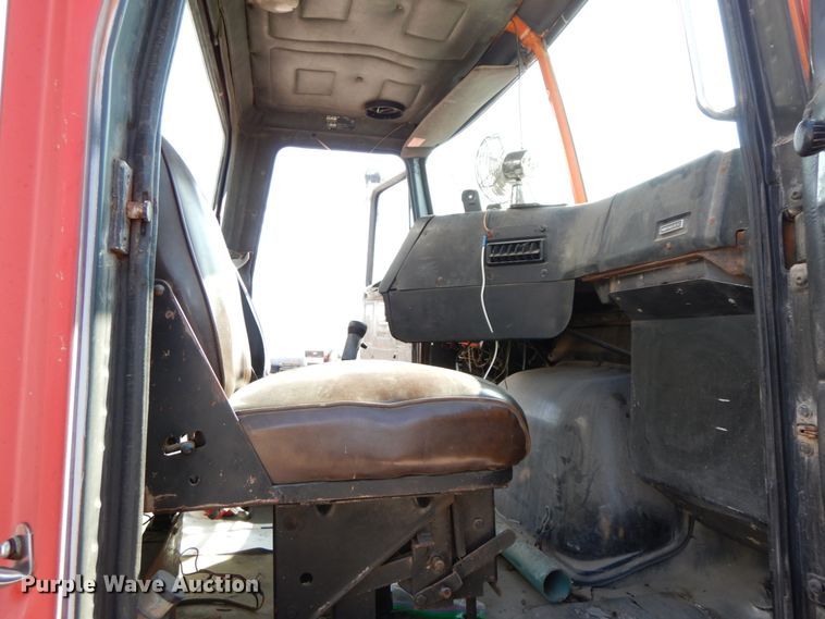 image for item HJ9735 1987 White WCM  fertilizer delivery truck