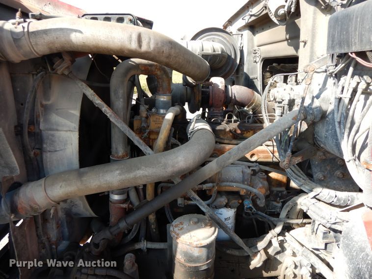 image for item HJ9735 1987 White WCM  fertilizer delivery truck